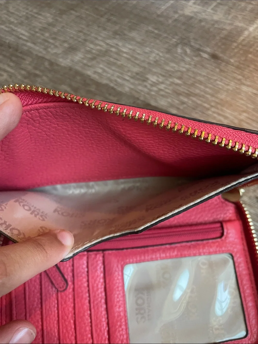Michael Kors Fulton Zip Large Wristlet Red